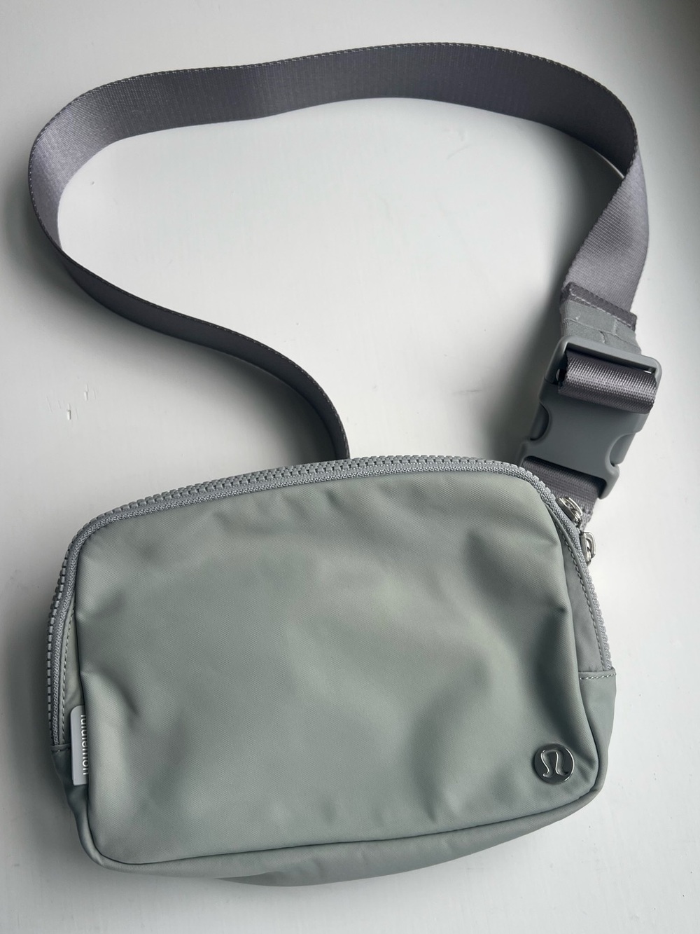 👀 LuLuLemon Everywhere Belt Bag 2L